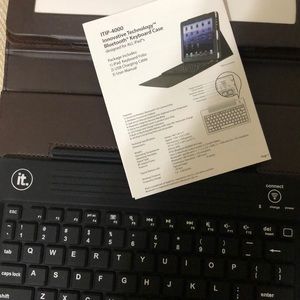 Bluetooth Keyboard Case for IPad